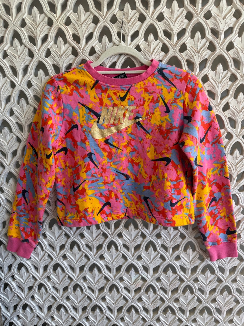 Nike Girls XL 16 Colorful Abstract Print Gold Logo Sweatshirt